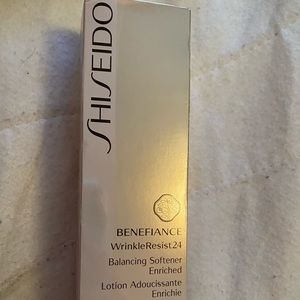 Benefiance Wrinkle Resist 24 Balancing Softener